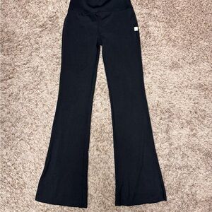 Vuori Halo Slim Flare
Women's DreamKnit™ Pants